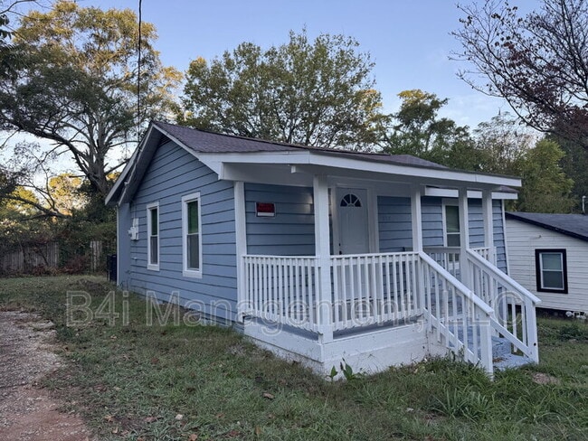 Building Photo - 209 Banks St