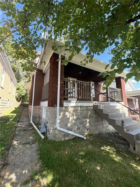 Building Photo - 149 Madeline St