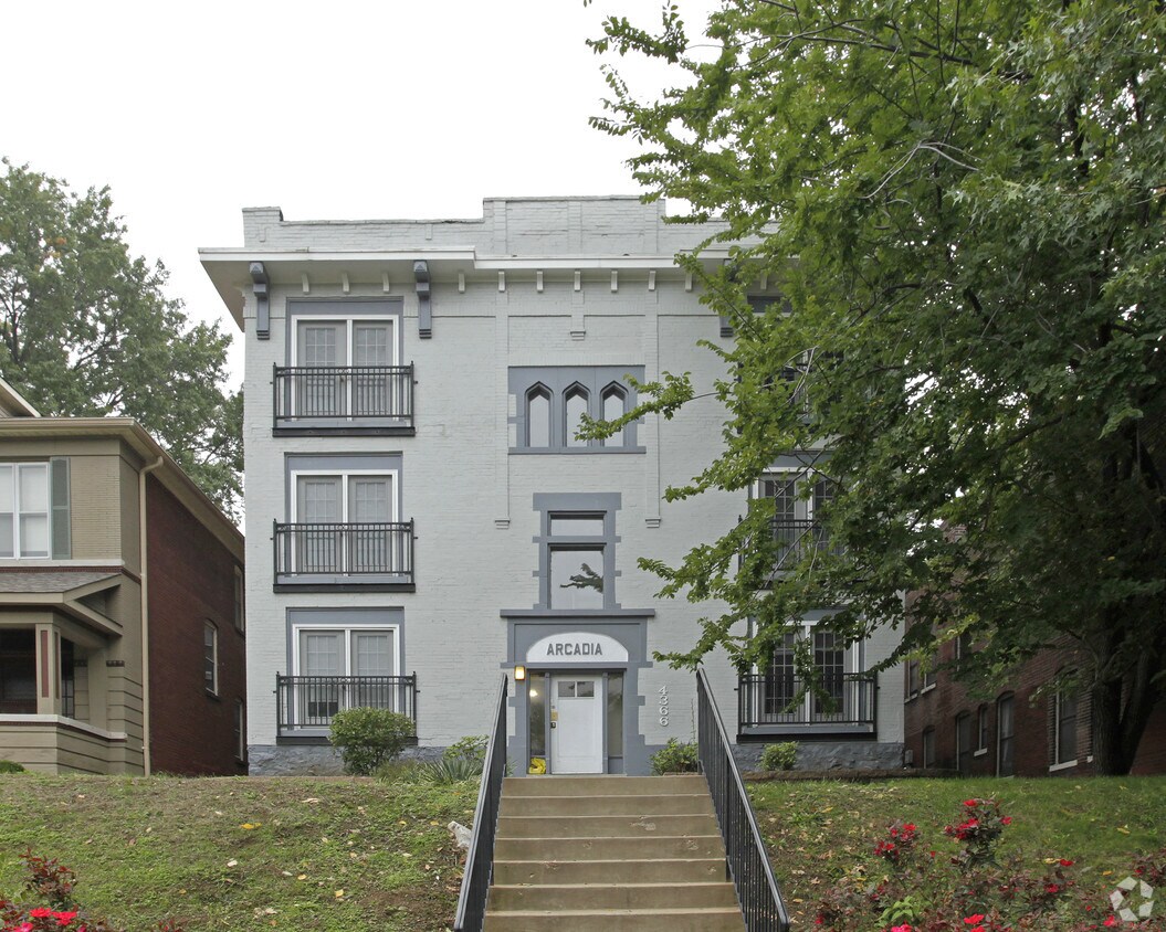 Building Photo - Arcadia