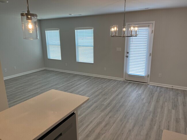 Foto del edificio - 1324 Yadkin St