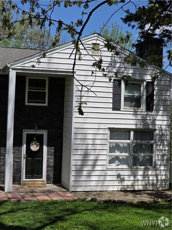 Building Photo - 869 Hillside Dr
