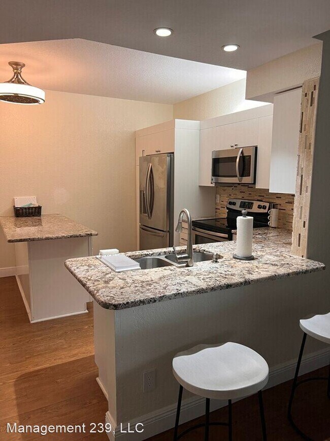 Foto del edificio - 2 br, 2 bath House - 343 Dover Pl. Unit A-103