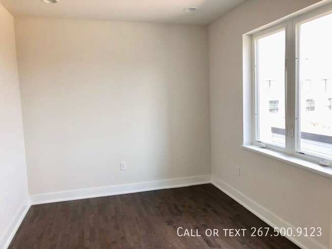 Building Photo - 1314 N Front St