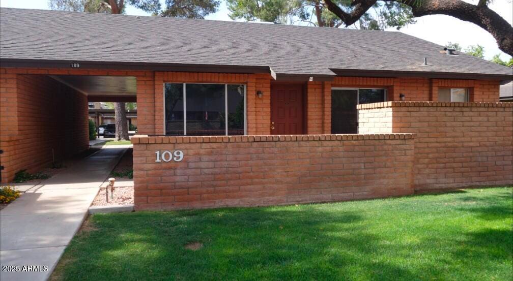 Primary Photo - 109 W Concorda Dr