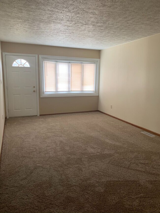 Foto del edificio - 4150 Westmont Dr
