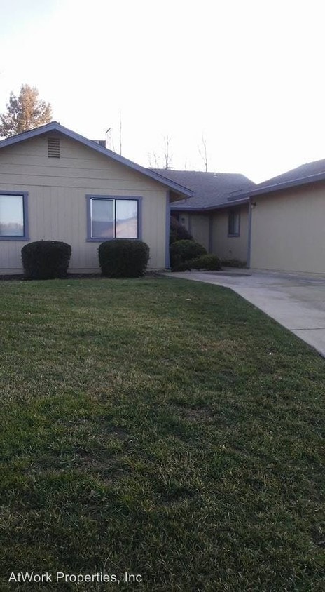 Primary Photo - 2 br, 1 bath House - 2098 Fancy Oaks Dr.