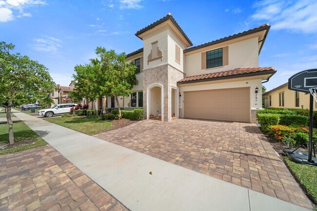 Building Photo - 8610 E Baypoint Cir