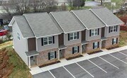 Foto principal - 919 Warrior Hill Dr