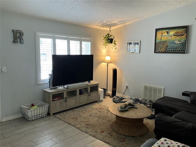 Foto del edificio - 7020 71st Ave N