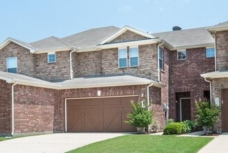 Building Photo - 5960 Lost Valley Dr