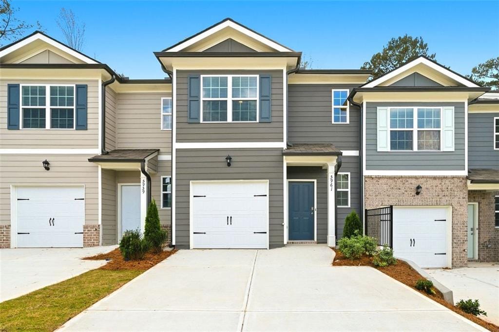 Foto principal - 5961 Skylar Dr