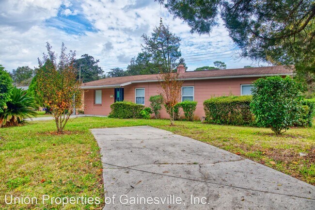 Building Photo - 3 br, 1.5 bath House - 901 NE 23rd Street
