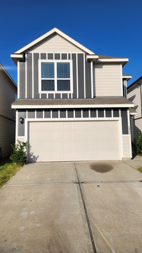 Primary Photo - 3911 Faletti Dr