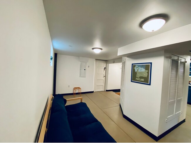 Living/Dinning - 132 NE 57th Ave