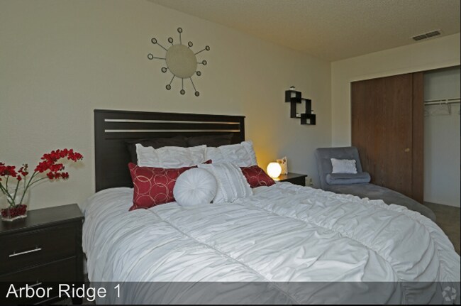 Foto del edificio - 4407 Oakhollow Dr
