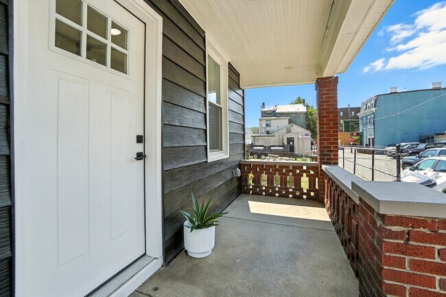Foto del edificio - 831 Dayton Ave