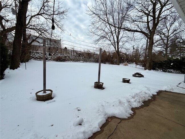 Building Photo - 317 Thomas Ave