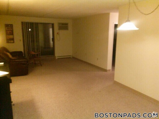 Building Photo - 303 Lowell St