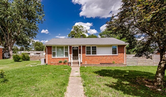 Building Photo - 9507 Stockbridge Dr