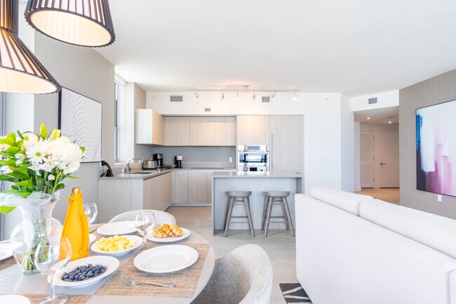 Building Photo - 4112 Jimmy Buffett Mem Hwy