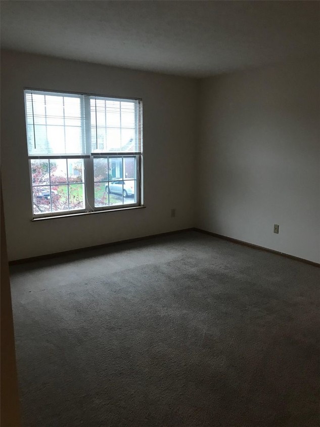 Foto del edificio - 5457 Wellington Woods Boulevard