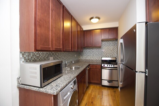 Foto del edificio - 555 W Arlington