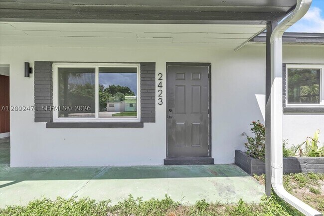 Foto del edificio - 2423 Jeffcott St