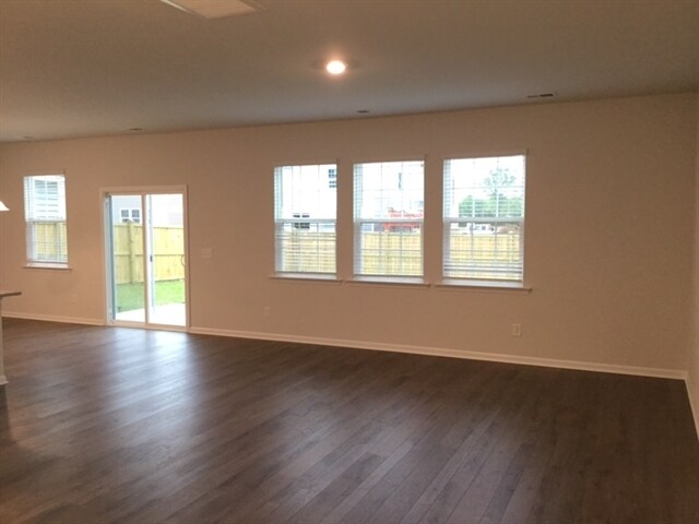 Building Photo - 1208 Seedling Dr