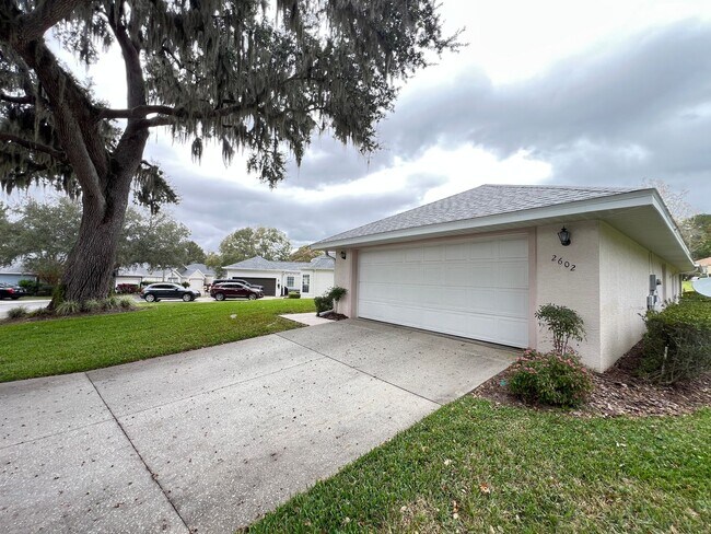Foto del edificio - Modern 3-Bedroom, 2-Bathroom Home in Ocala! WASHER & DRYER INCLUDED!