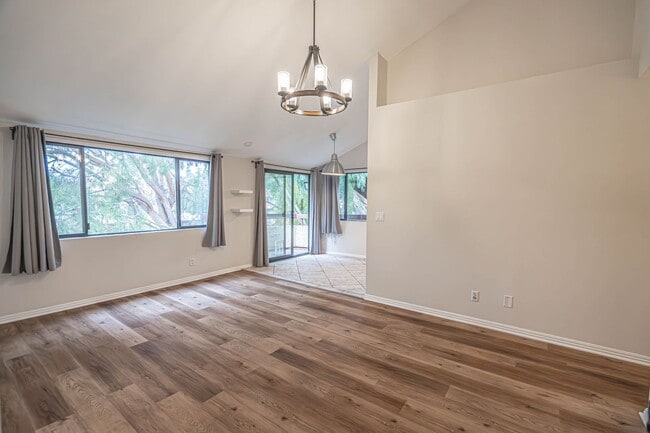 Building Photo - COMING SOON! 3 Bedroom Townhome for Rent i...
