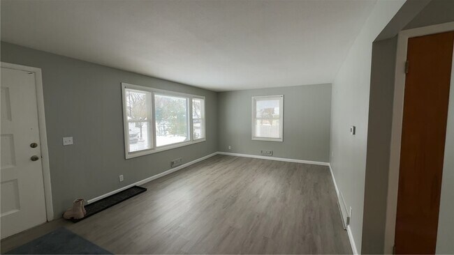 Foto del edificio - 198 Skycrest Dr