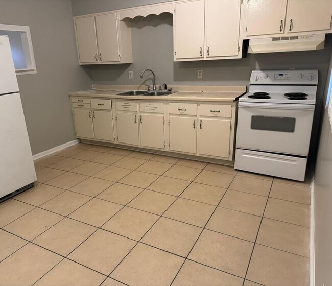 Foto del edificio - 3226 Wellington Ave