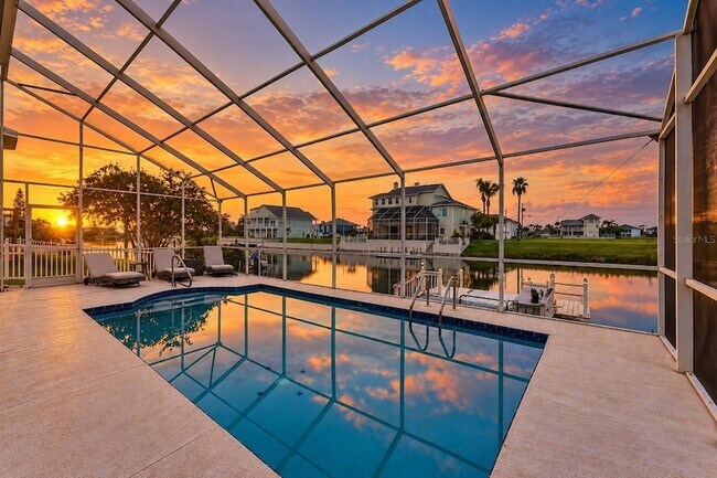 Foto del edificio - 4017 Triggerfish Dr