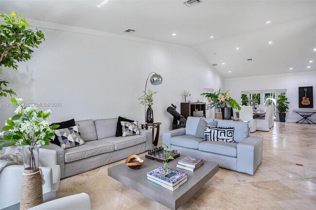 Foto del edificio - 9444 SW 69th Ct