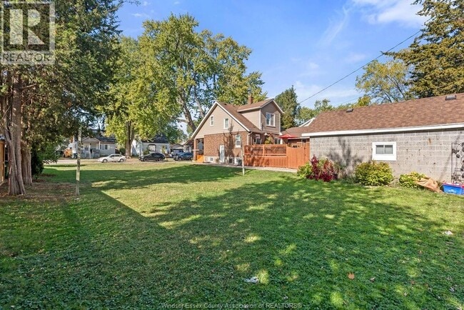 Photo du bâtiment - 1784 Francois Rd