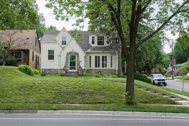 Building Photo - 5000 Cedar Ave S