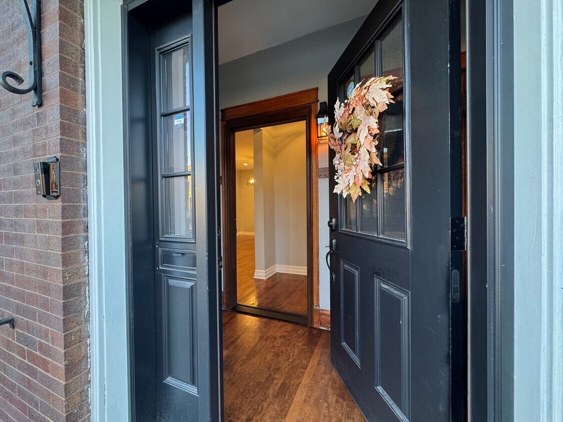 Foto principal - 4317 W 21st Pl