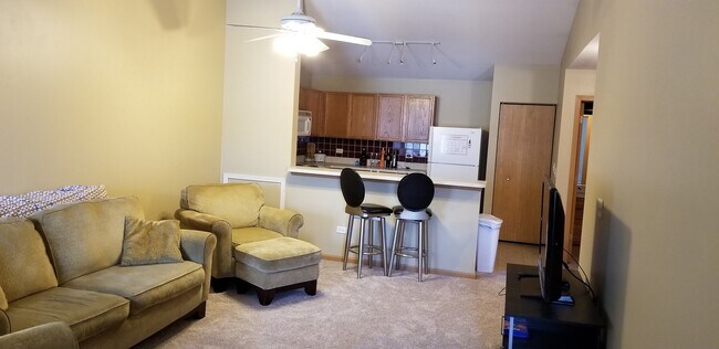 Foto del edificio - 1578 McClure Rd