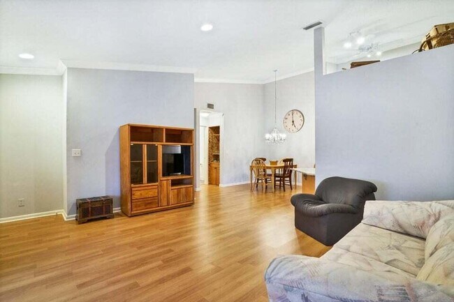 Foto del edificio - 6520 Chasewood Dr