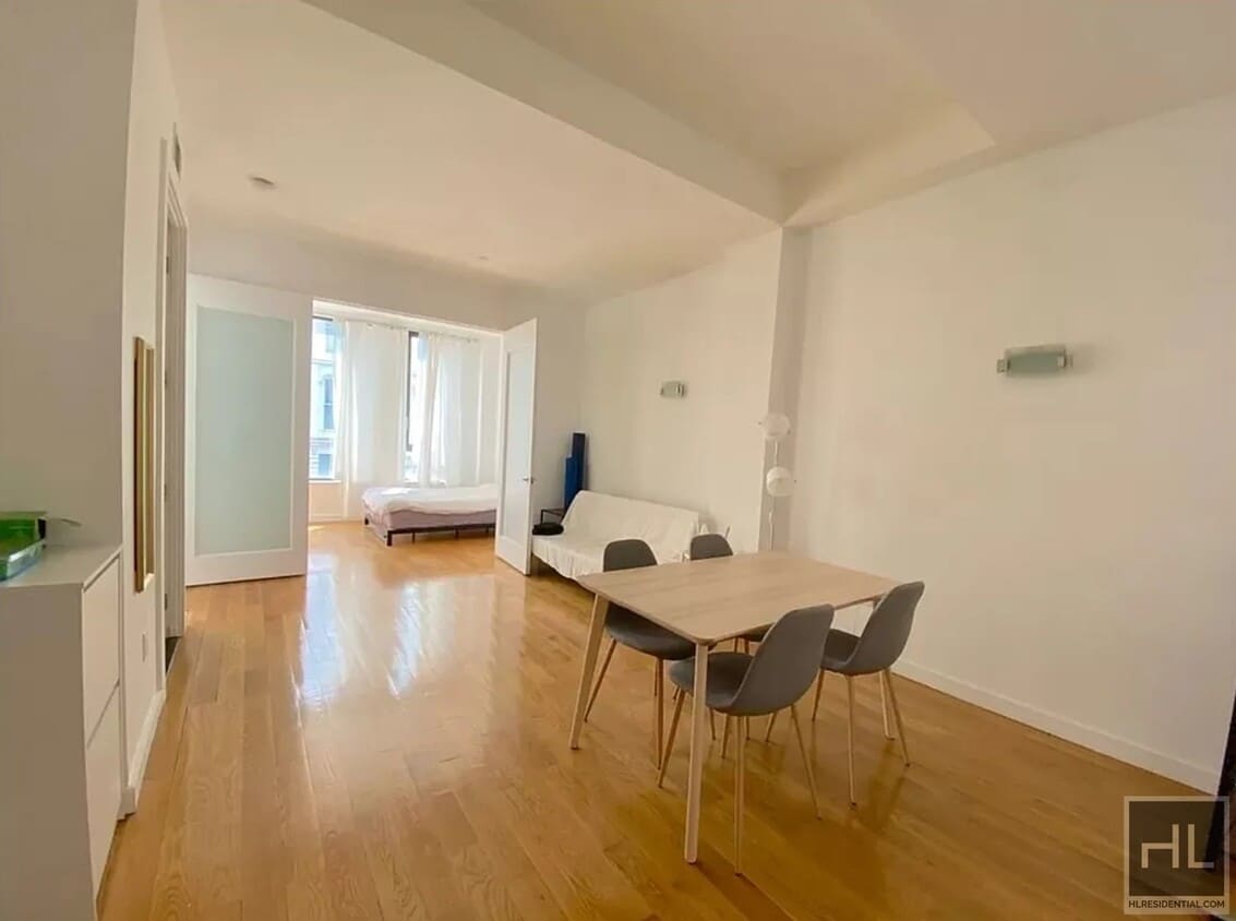 Luxurious 2 bedroom/1 Bathroom apt availab... Apartment for Rent in