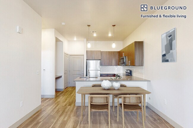 Building Photo - 6855 S Langdale St