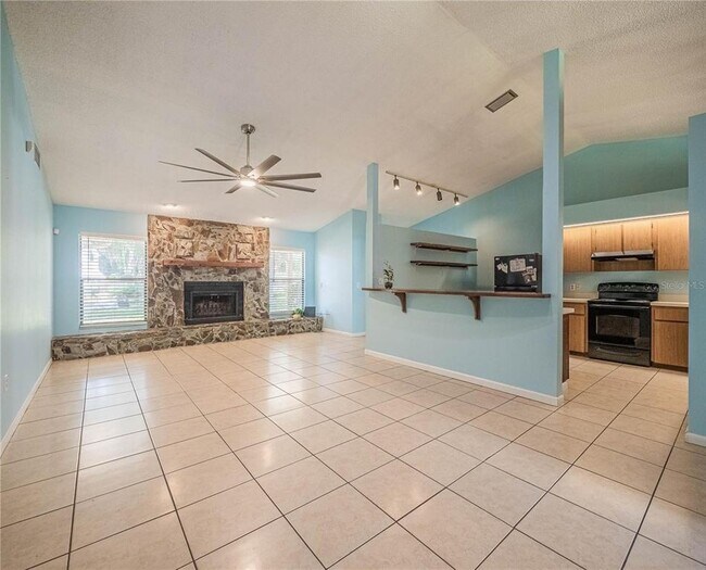 Foto del edificio - 4232 Stonehenge Rd