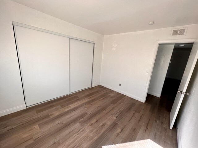 Building Photo - 4945 Kell Ln