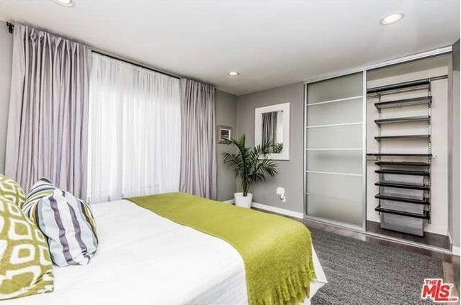 Dormitorio principal - 1606 S Barrington Ave