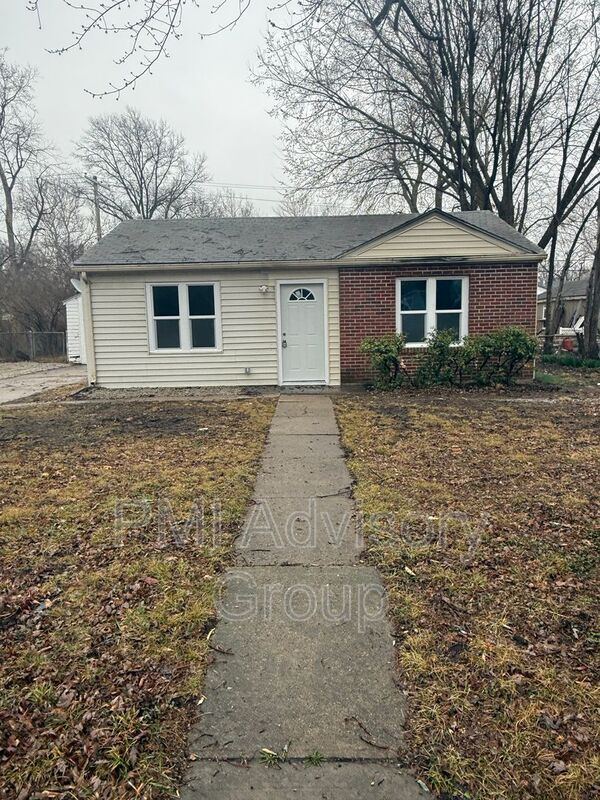 Building Photo - 2328 SW Eveningside Dr