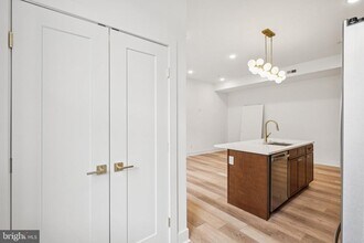 Building Photo - 5034 Florence Ave