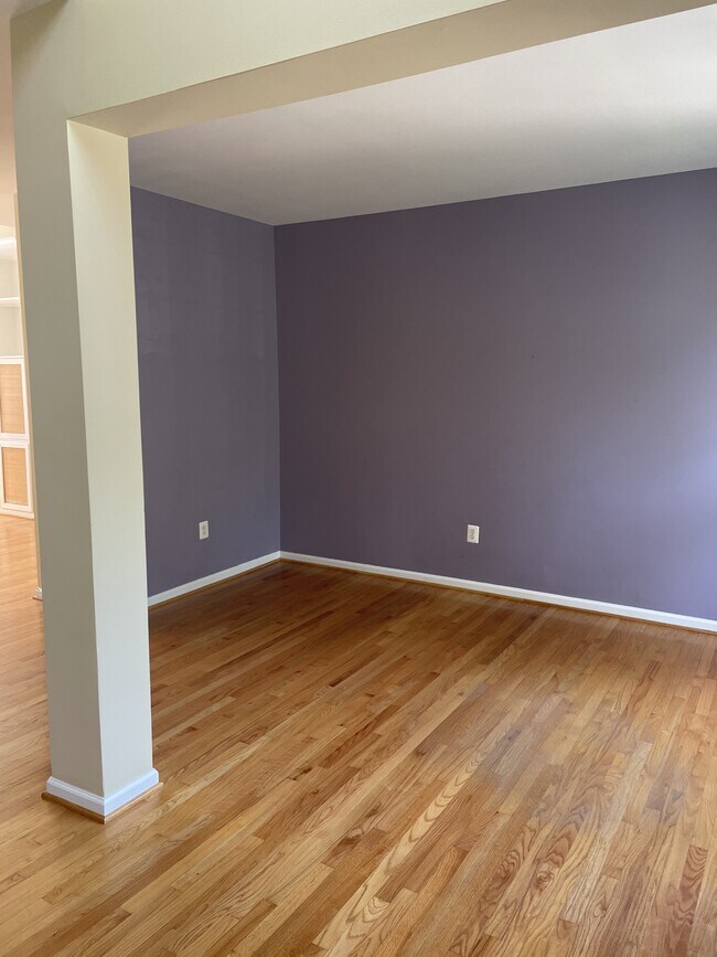 Building Photo - 1534 Hornbeam Dr