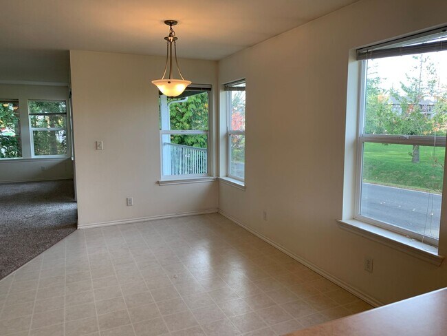 Foto del edificio - Large 2 bed/2 bath Condo in Walnut Grove