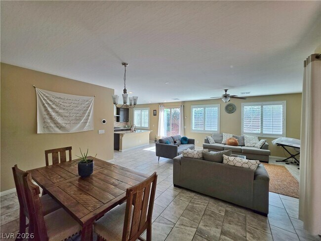 Foto del edificio - 6186 Allen Cove Ct