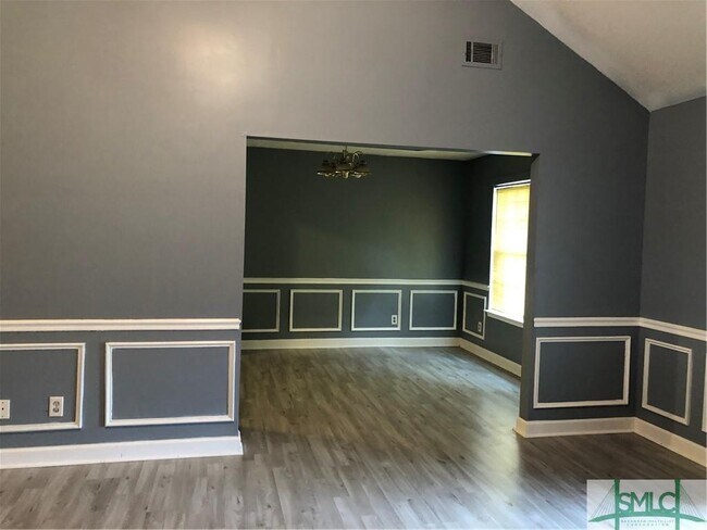Building Photo - 7342 Leghorn St
